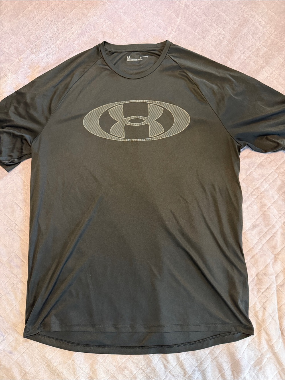 Under Armour Men’s Black Short-Sleeve Logo Athletic Tee